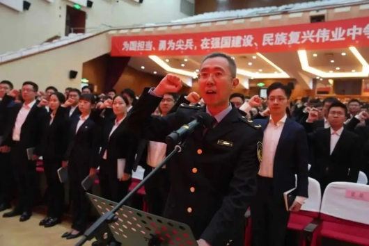  从“新”出发，迈好第一步——上海市2025年新录用公务员初任培训综述